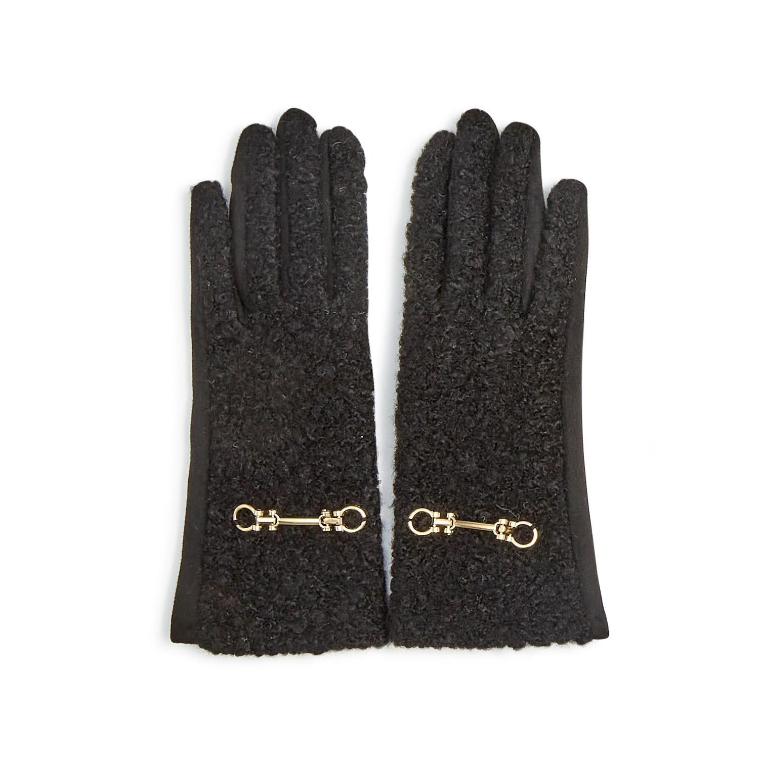 Plush Gloves with Metal Keeper with Warm Fleece Lining - Black
