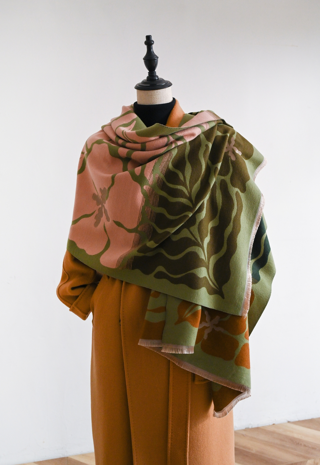 March Fern Reversable Wrap