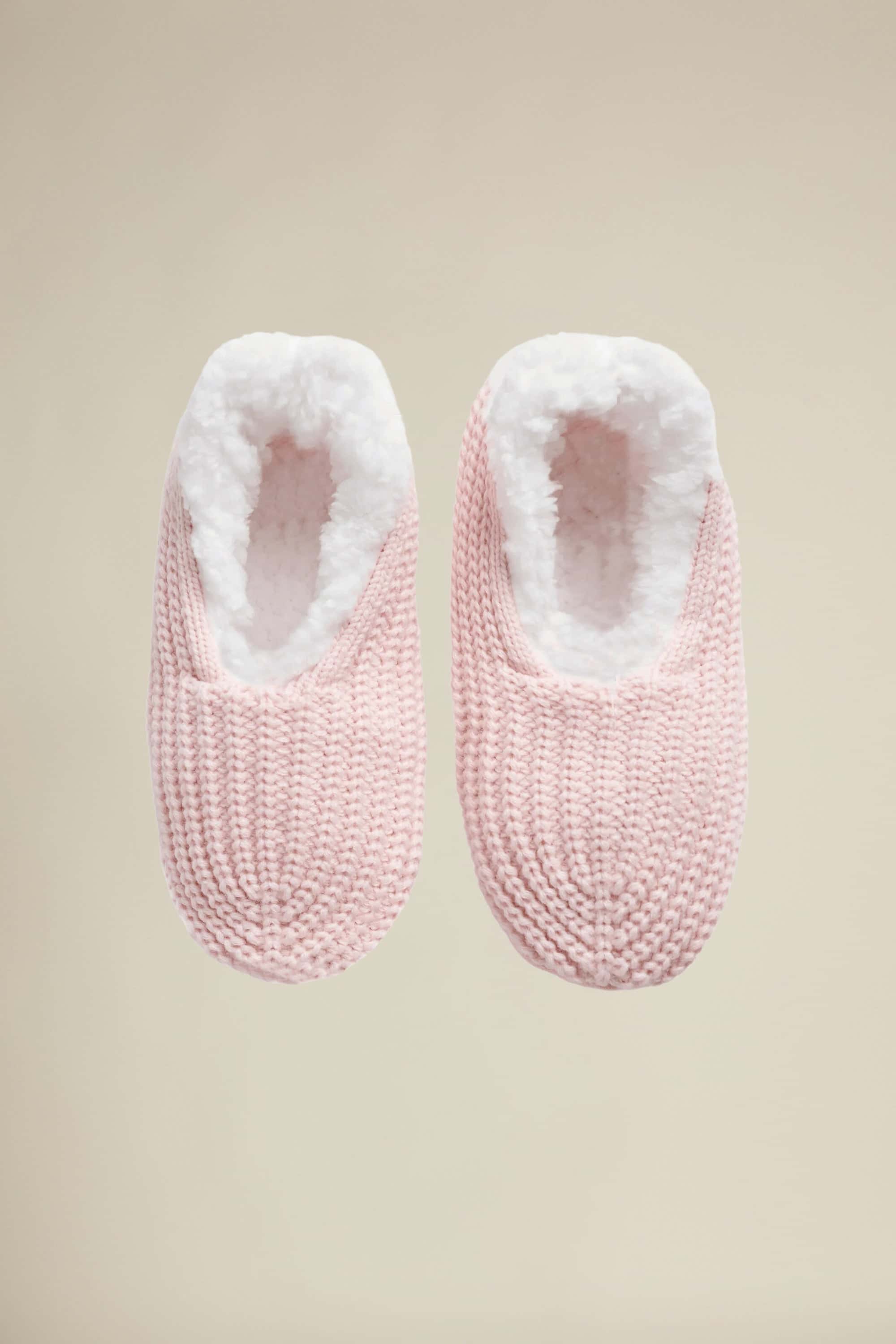 Pink Knitted Footsies -Large (9-10)