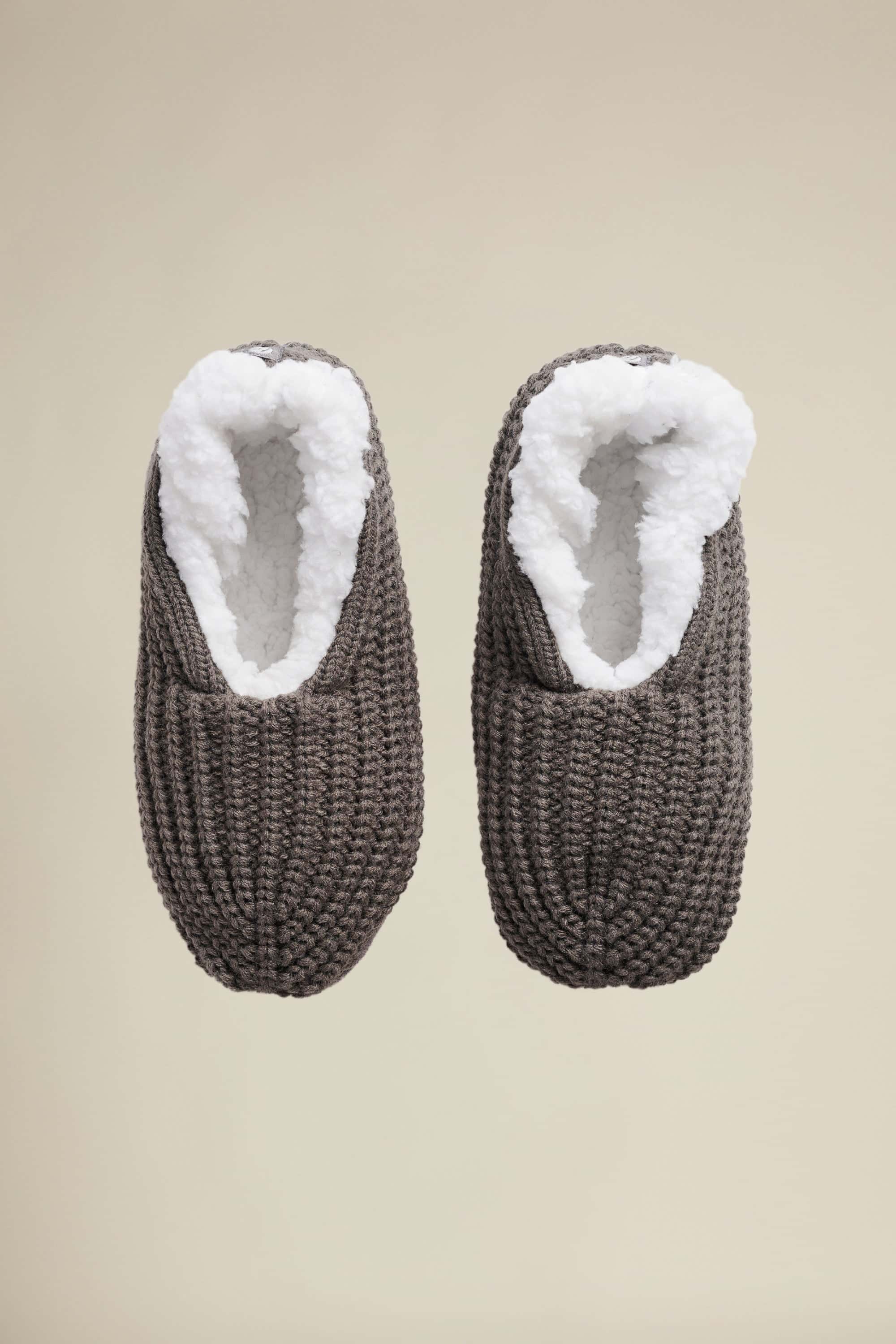 Grey Knitted Footsies -Small (5-6)