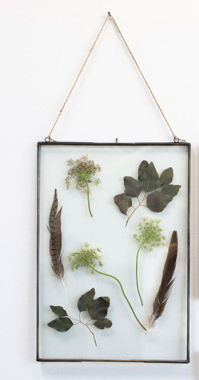 Hanging Metal Frame - 14" x 20.5"