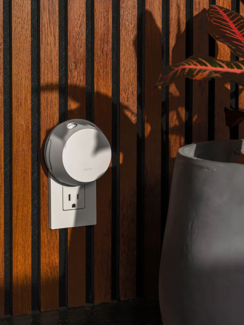 Pura4 smart home fragrance diffuser