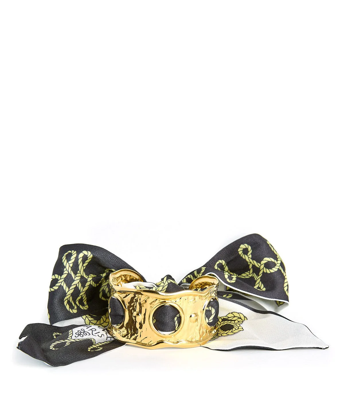 Wren Scalloped Scarf Cuff