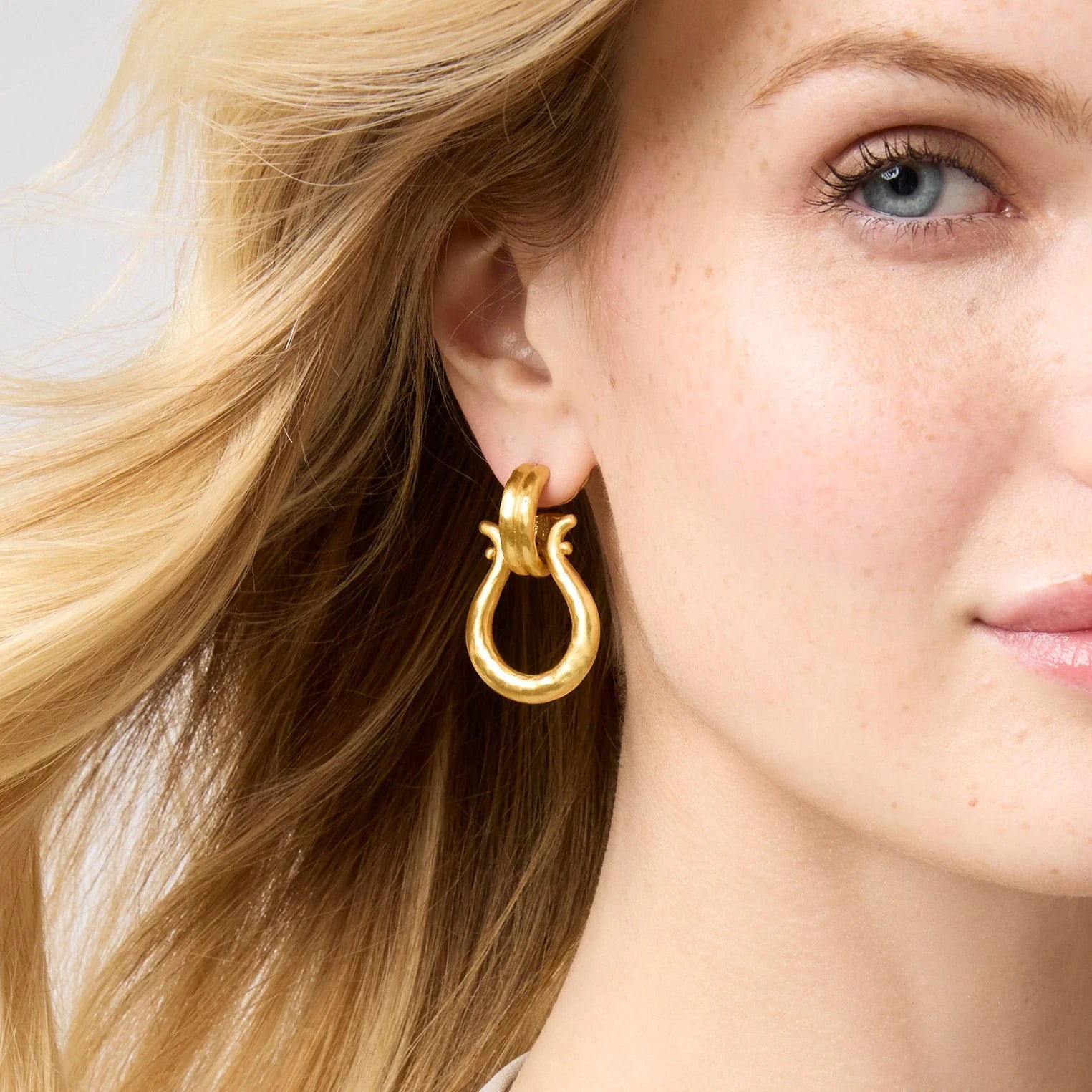 Saratoga Doorknocker Earring -Gold
