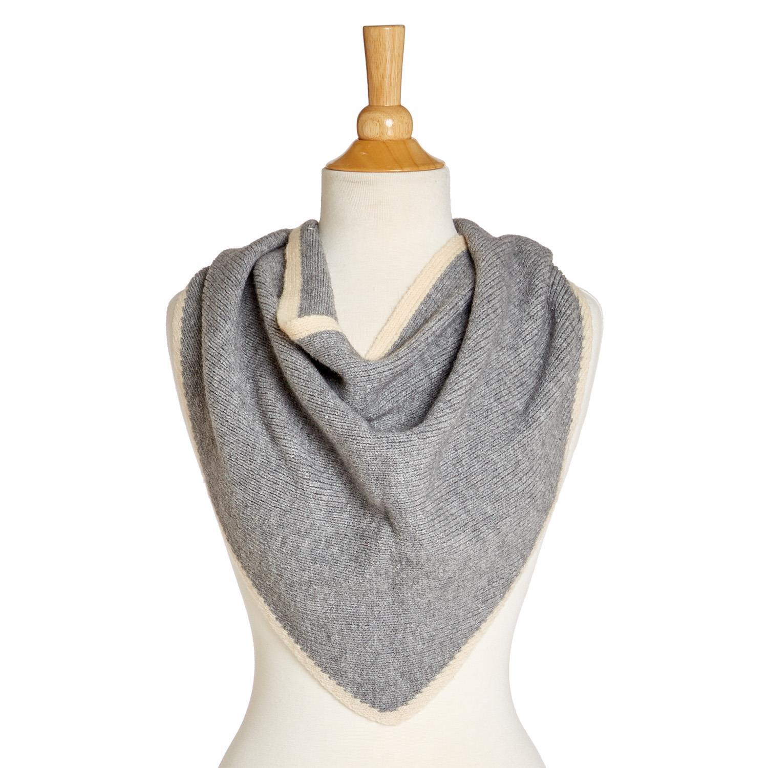 Le Pointe Contrast Border Triangular Scarf - Gray