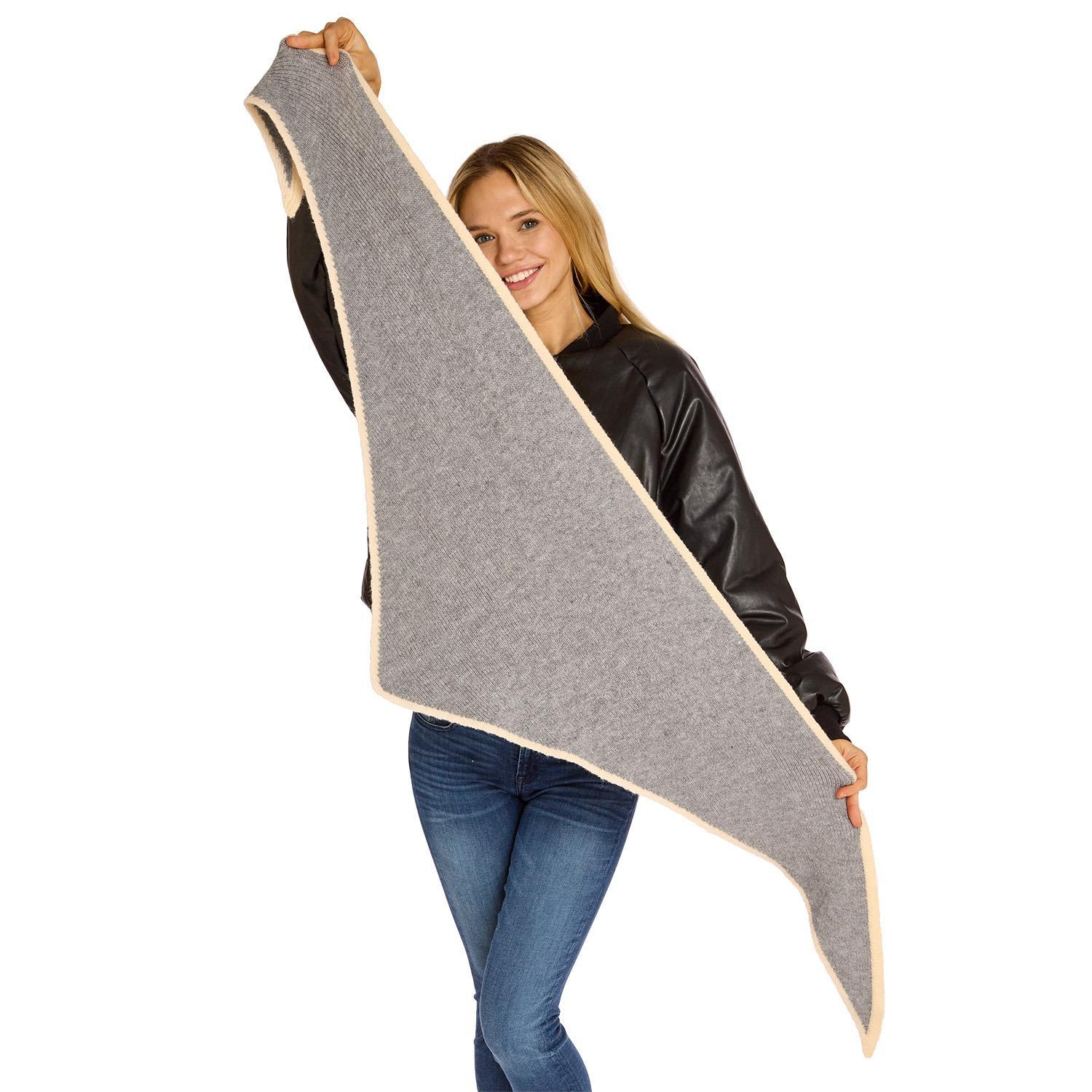 Le Pointe Contrast Border Triangular Scarf - Gray