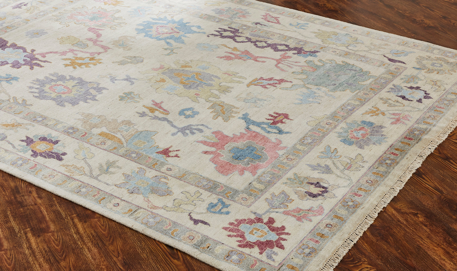 Savannah  Winter White/ Pastels Rug (8'x10') CALL FOR PRICING